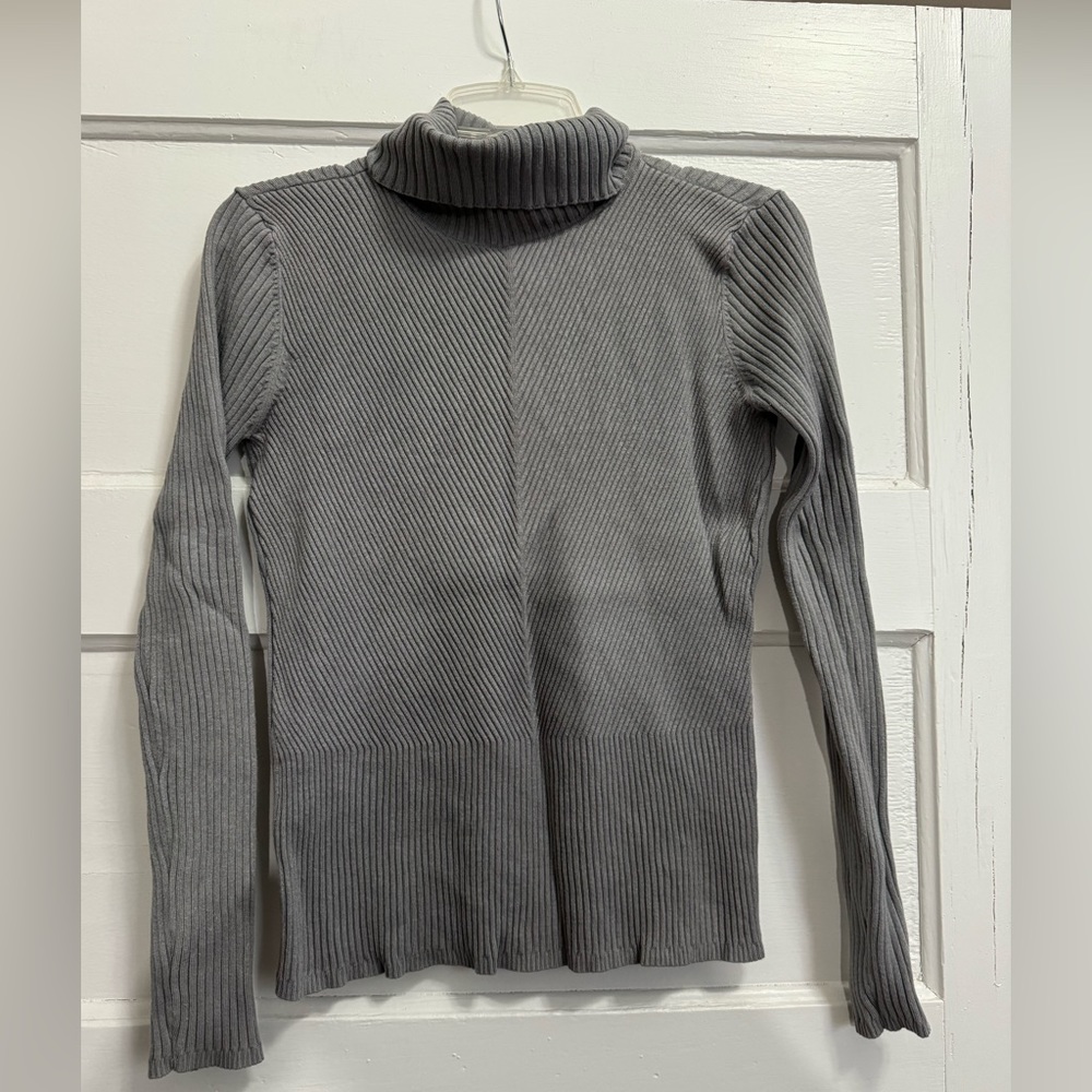 Women’s Cato Gray Long Sleeve Sweater Size Large